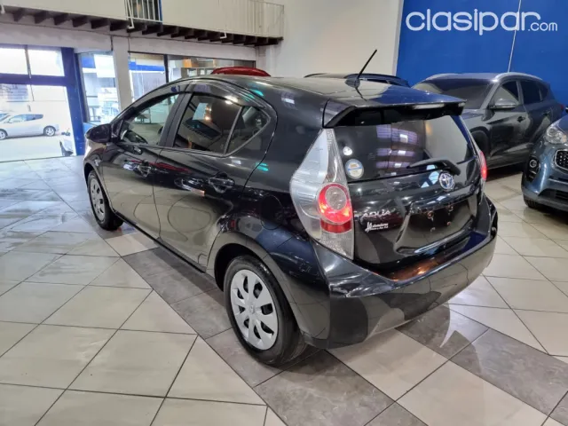 Toyota Aqua 2012 — foto 6