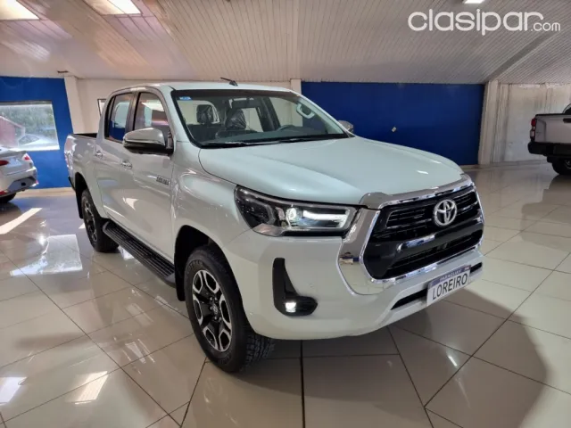 Toyota Hilux 2023 - foto 2