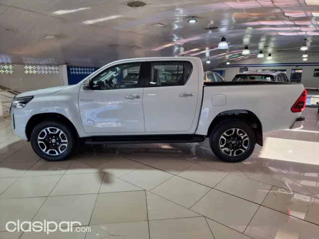 Toyota Hilux 2023 — foto 5