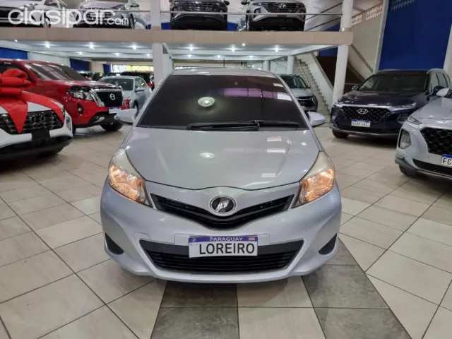 Toyota Vitz 2012 — foto 3