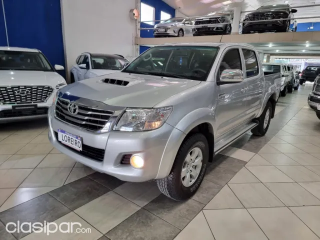Toyota Hilux 2014 — foto 2