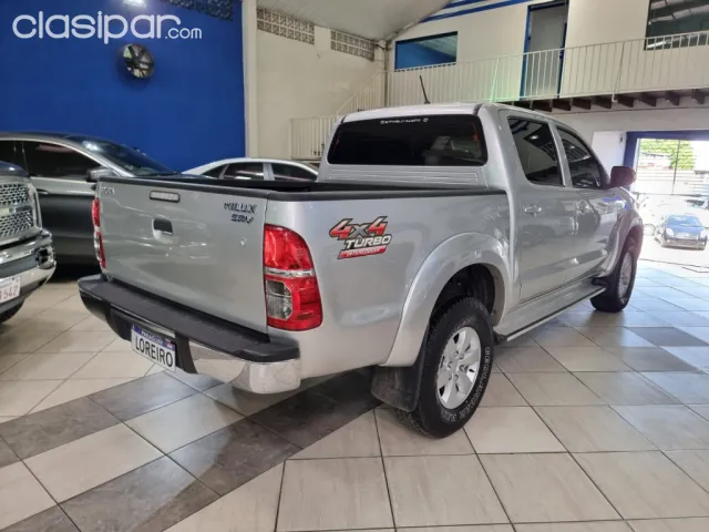Toyota Hilux 2014 — foto 5