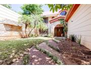 VENDO RESIDENCIA EN BARRIO LOS LAURELES!!