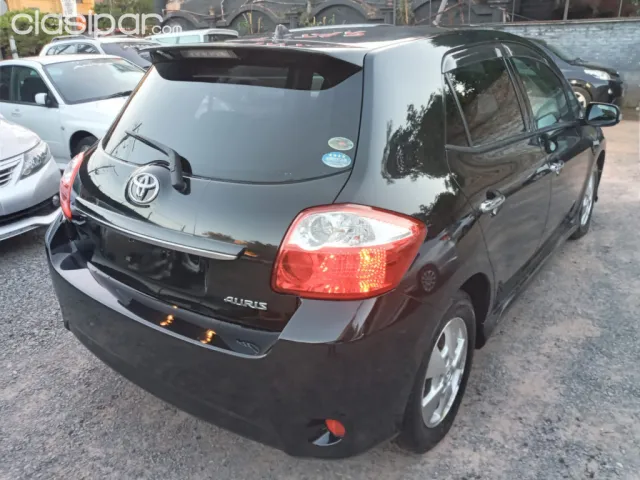 Toyota Auris 2009 — foto 6