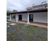 OPORTUNIDAD EN BO SAJONIA ! VENDO CASA TODA EN UNA PLANTA