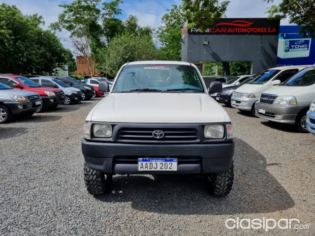 Toyota Hilux 2000 — foto 4