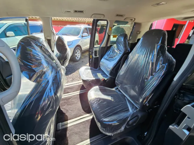 Toyota Noah 2011 — foto 6
