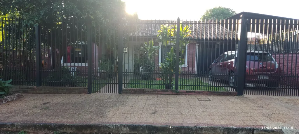 VENDO CASA EN LA CIUDAD DE ÑEMBY — foto 2