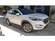 VENDO HYUNDAI NEW TUCSON RECEN MPORT SIN USO EN PY AÑO 2016 MDELO 2017 MOTOR 2.2 DIESEL