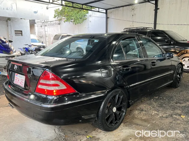 Mercedes-Benz C 230 2007 - foto 8