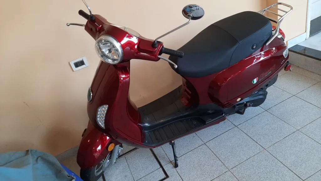 Scooter Kenton Elegance 150cc,Replica Vespa LX — foto 2