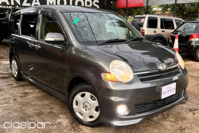 Toyota Sienta 2006 - foto 2