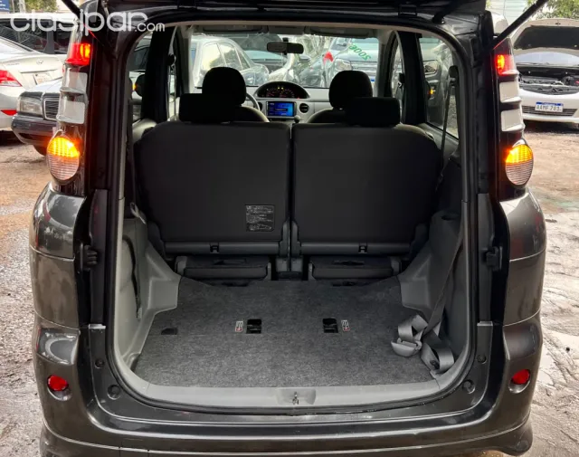 Toyota Sienta 2006 — foto 6