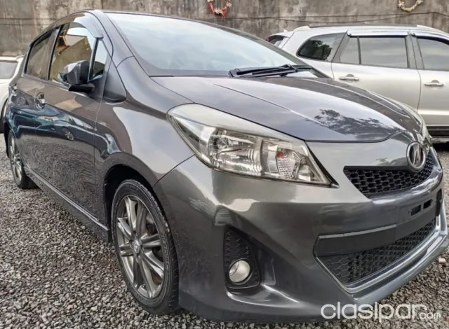 Toyota Vitz 2011 — foto 7
