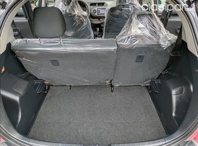Toyota Vitz 2011 - foto 8