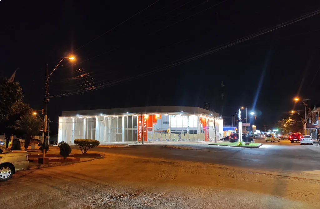 Salón Comercial en exclusivo Edificio en Santaní — foto 2