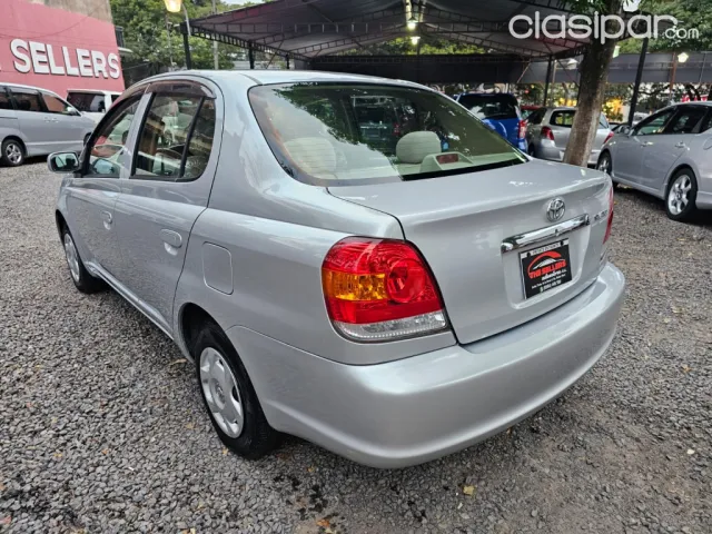 Toyota Platz 2003 — foto 7
