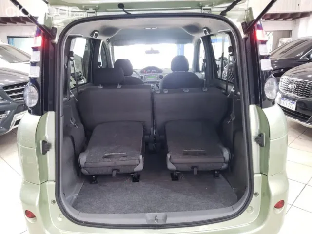 Toyota Sienta 2010 — foto 7
