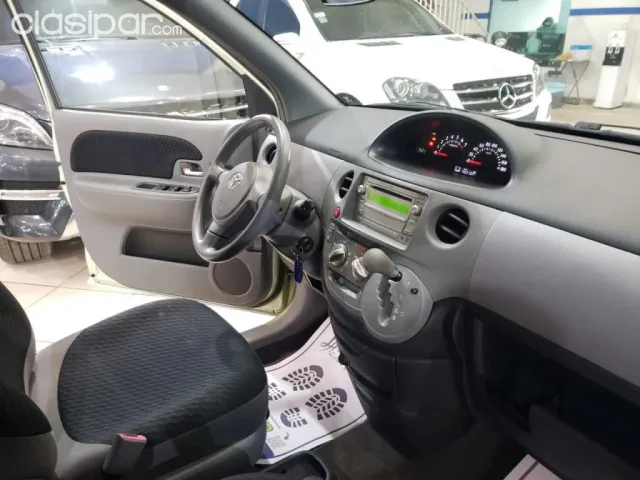 Toyota Sienta 2010 - foto 8