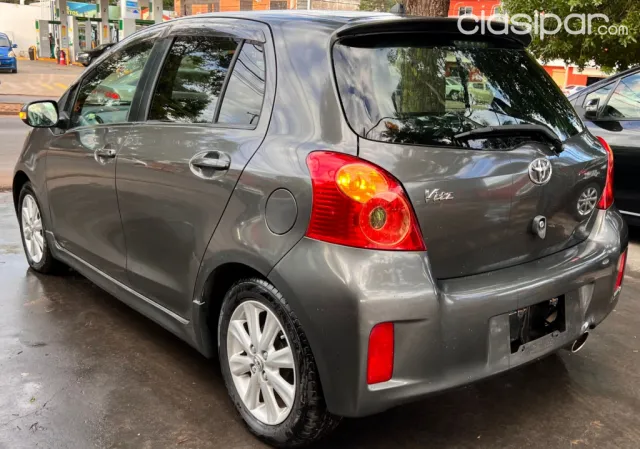 Toyota Vitz 2009 — foto 3