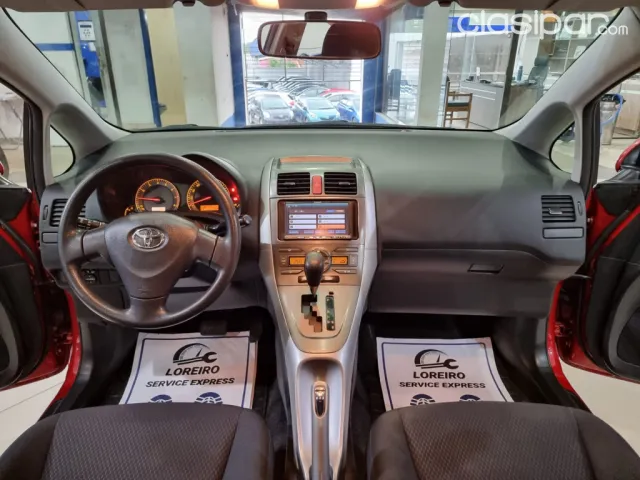 Toyota Auris 2008 — foto 7