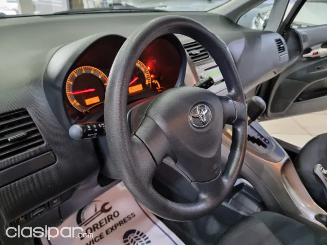 Toyota Auris 2008 — foto 8