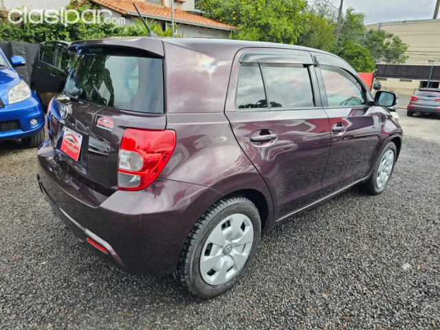 Toyota New Ist 2010 - foto 8