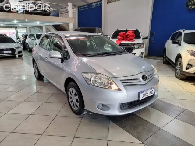 Toyota Auris 2010 - foto 2