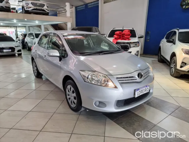 Toyota Auris 2010 — foto 3