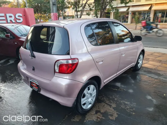 Toyota Vitz 2000 — foto 4