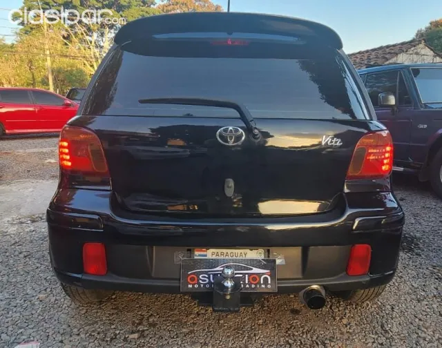 Toyota Vitz 2003 — foto 5