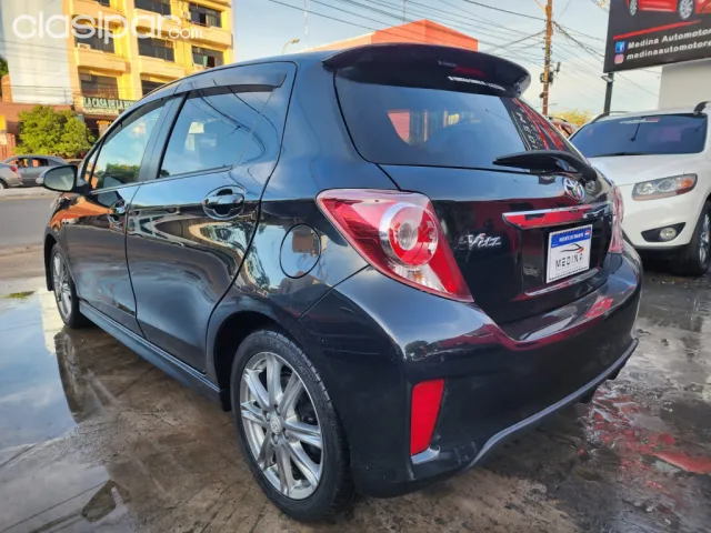 Toyota Vitz 2012 — foto 6