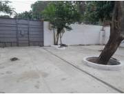 Alquilo para VIVIENDA zona San lorenzo av Laguna grande