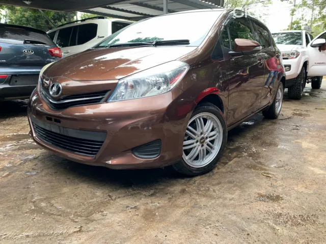Toyota Vitz 2012 — foto 5
