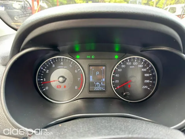 Kia Soluto 2022 — foto 7