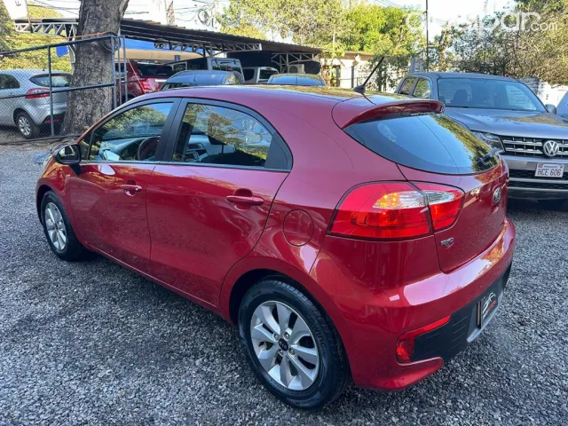 Kia Rio 2016 — foto 5