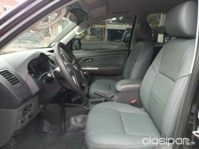 Toyota Hilux 2014 — foto 3