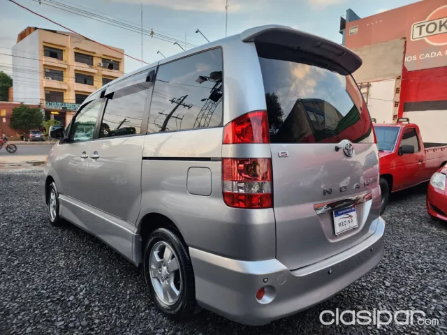 Toyota Noah 2003 — foto 5
