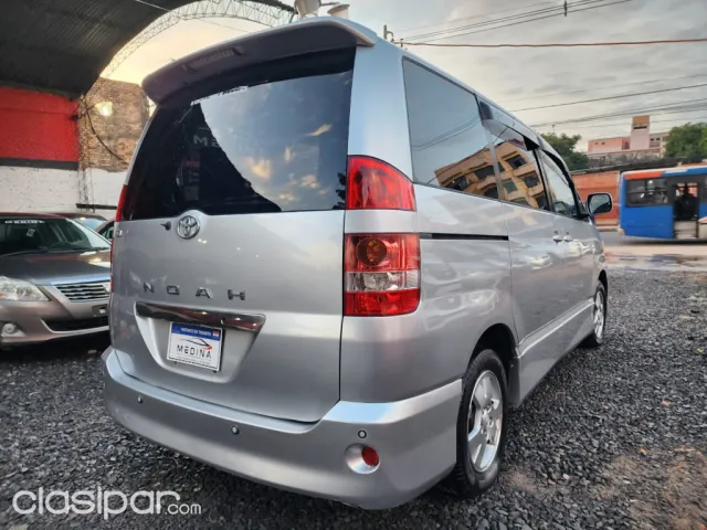 Toyota Noah 2003 — foto 7