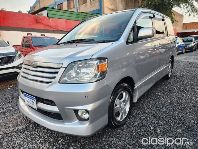 Toyota Noah 2003 — foto 8