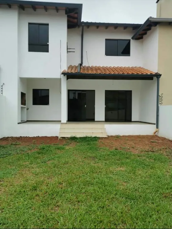 VENDO!! AMPLIO DUPLEX EN LAMBARE!!! a 4 cuadras de Paseo Cerro Alto, av. Cacique — foto 3