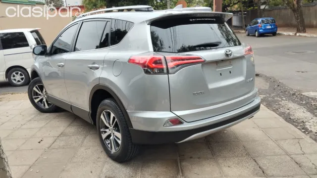 Toyota Rav4 2017 — foto 4
