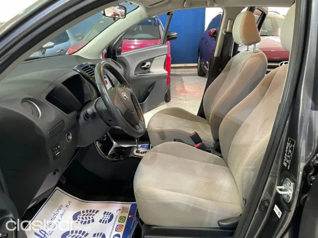 Toyota New Ist 2010 — foto 5