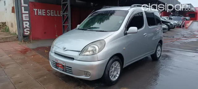Toyota Funcargo 2000 - foto 2