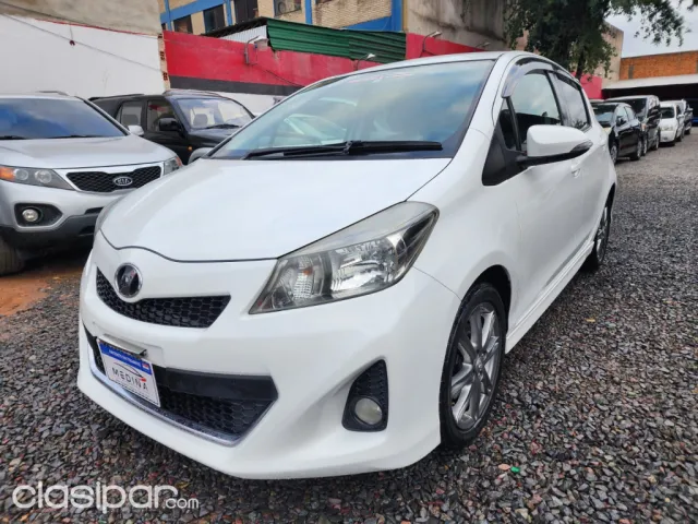 Toyota Vitz 2012 - foto 2