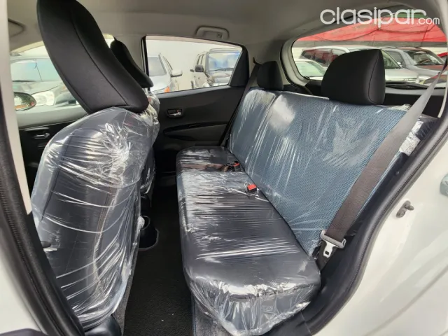 Toyota Vitz 2012 — foto 4