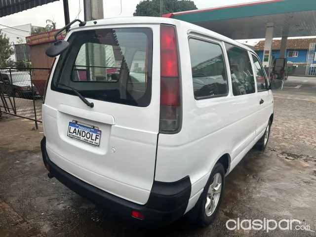 Toyota Noah 2001 — foto 5