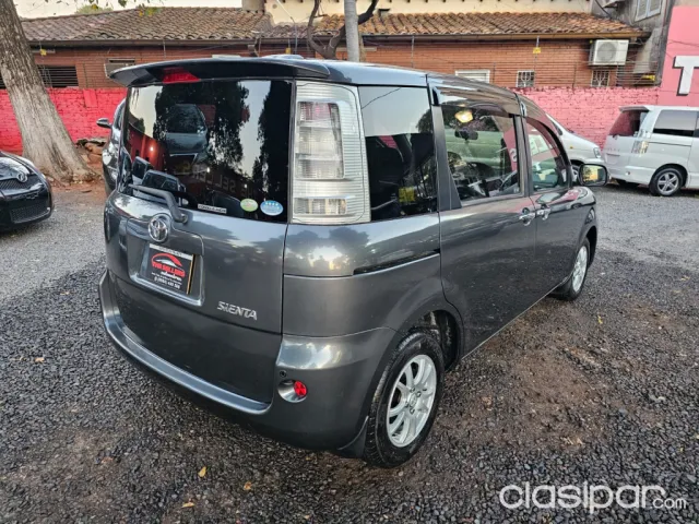 Toyota Sienta 2012 — foto 6