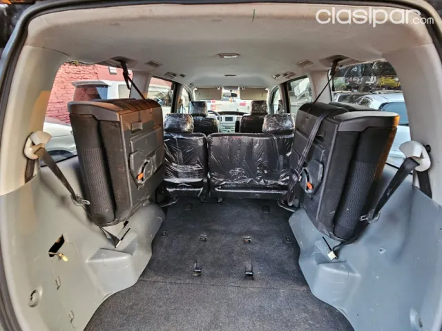 Toyota Voxy 2005 — foto 3