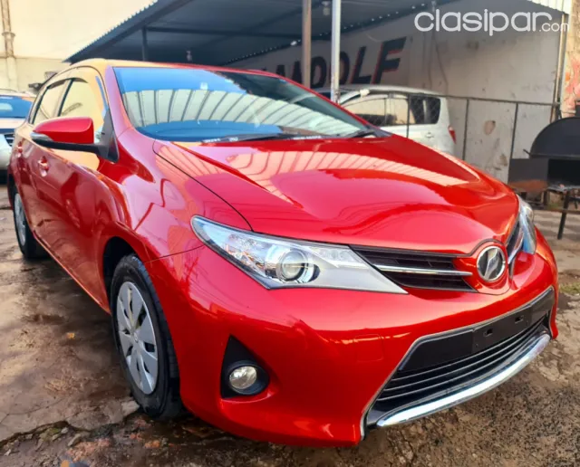 Toyota Auris 2013 - foto 2
